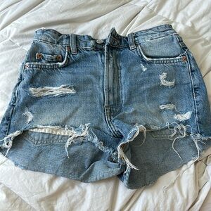 Zara denim shorts “The HW short” size 0